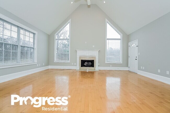 Building Photo - 909 Carolinus Ct