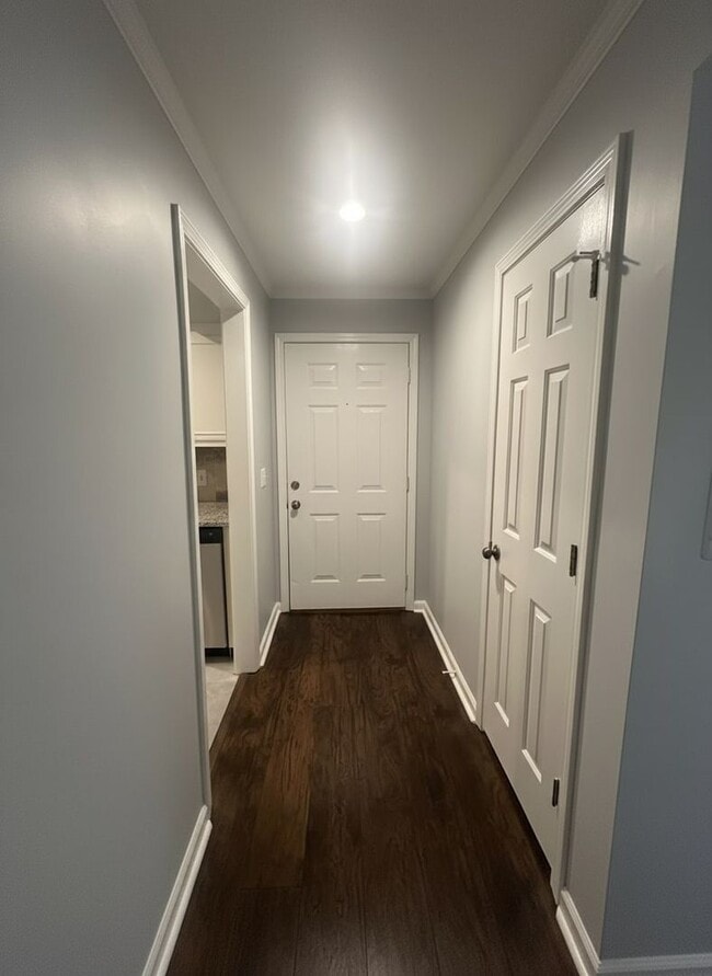 Building Photo - 207 Westfield Dr