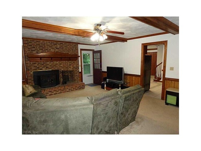 Building Photo - LINDALE- 4 Bedroom 2 Bath Brick Home