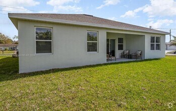Building Photo - 4602 SW Obelisk St