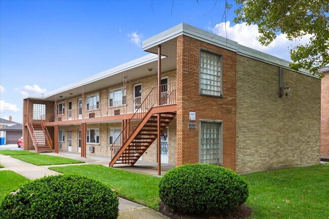 Foto del edificio - 6250 W 64th Pl