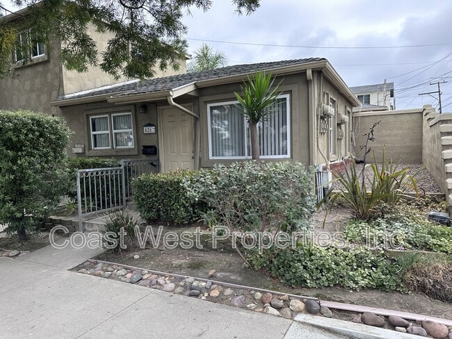 Foto del edificio - 4262 Ingraham St