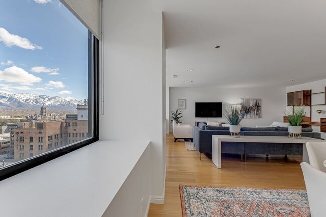 Foto del edificio - American Towers Furnished Condominium Downtown Salt Lake City