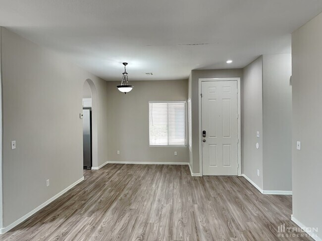 Building Photo - 7648 Winterthur Court Las Vegas NV
