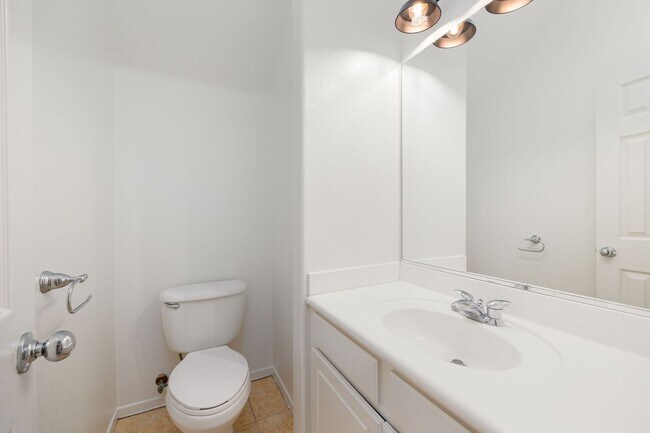 Foto del edificio - 1193 Paradise Trail Rd