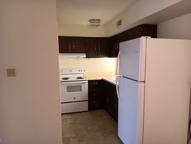 Foto del edificio - 32 Woodglen Apartment