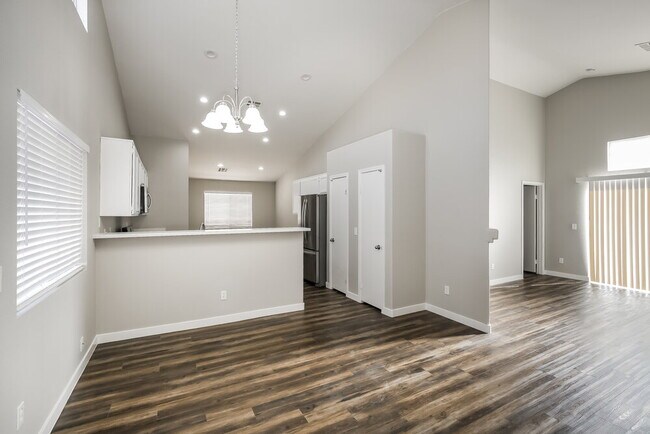 Building Photo - 2717 Fern Forest Ct