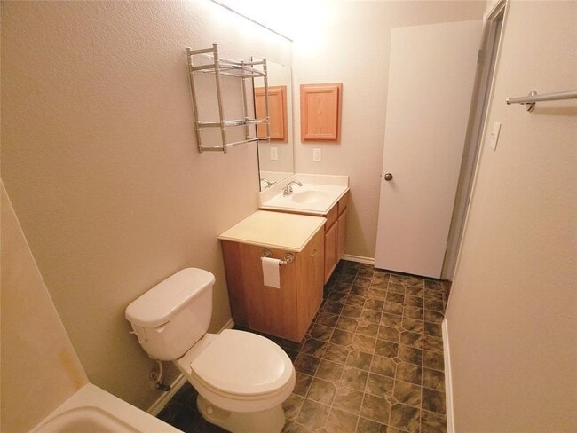 Foto del edificio - 8138 Forest Glen Dr