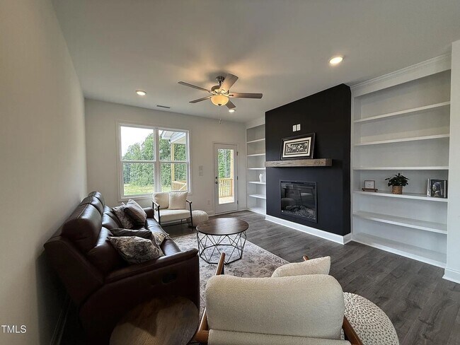 Building Photo - 3 Bedroom Ranch home in Zebulon!