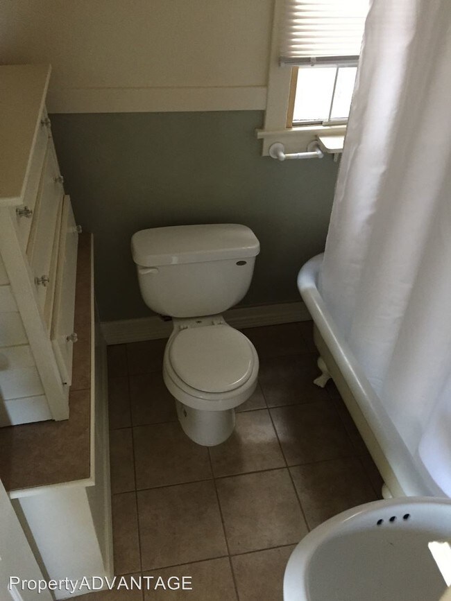 Foto del edificio - 1702 Lincoln Ave