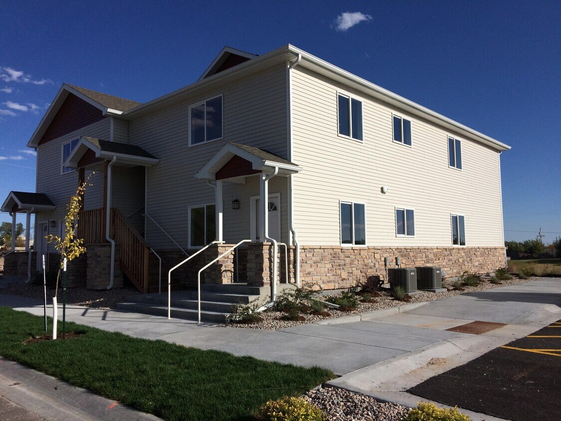 Primary Photo - 4100 Pierce Ave