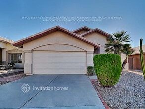 Building Photo - 1032 N Hudson Pl