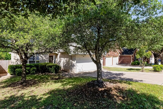 Building Photo - 13516 Utah Flats Dr