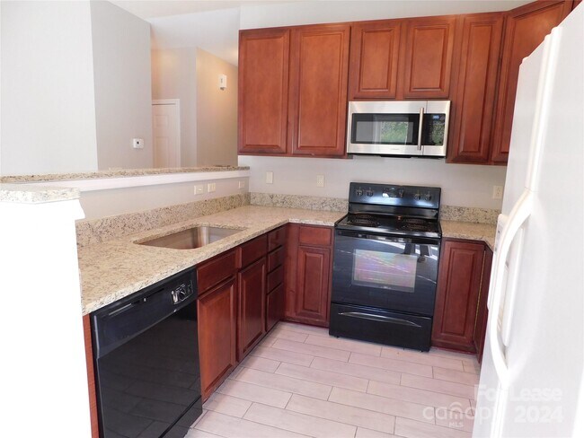 Foto del edificio - 3932 Queensbridge Rd