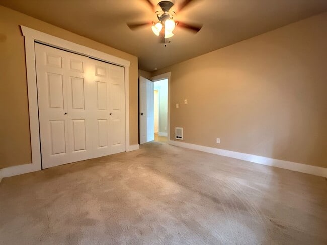 Building Photo - Modern West Seattle Condo | Beautiful Two Bedroom with Private Balcony