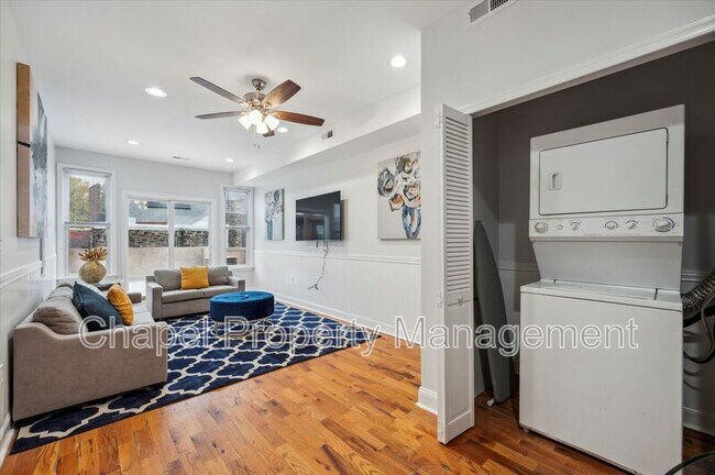 Foto del edificio - 3209 W Montgomery Ave