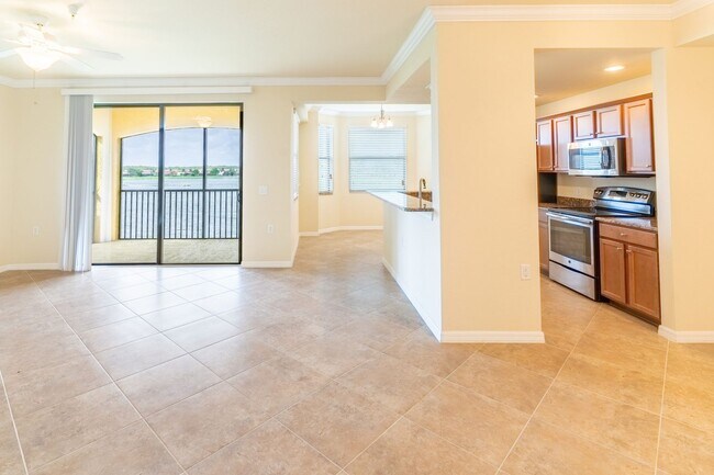 Foto del edificio - Bonita National 2/2 Condo with Golf!