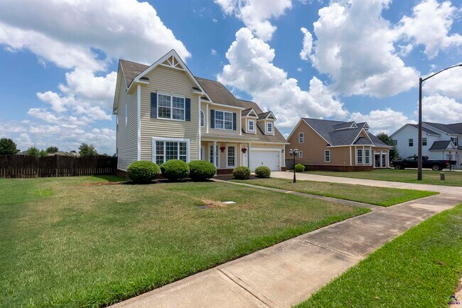 Foto del edificio - 309 Raleigh Dr