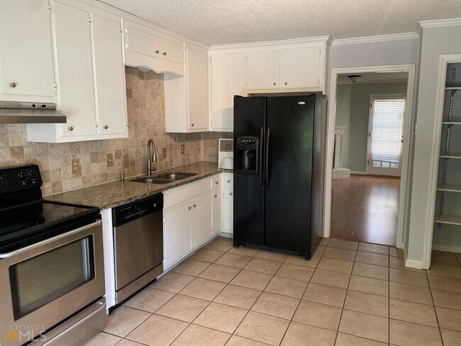 Foto del edificio - 156 Brighton Ct SW