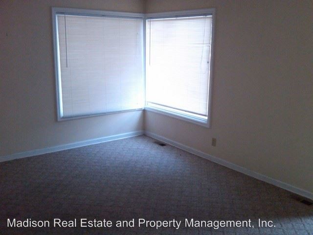 Foto del edificio - 2828 W Everett Ave