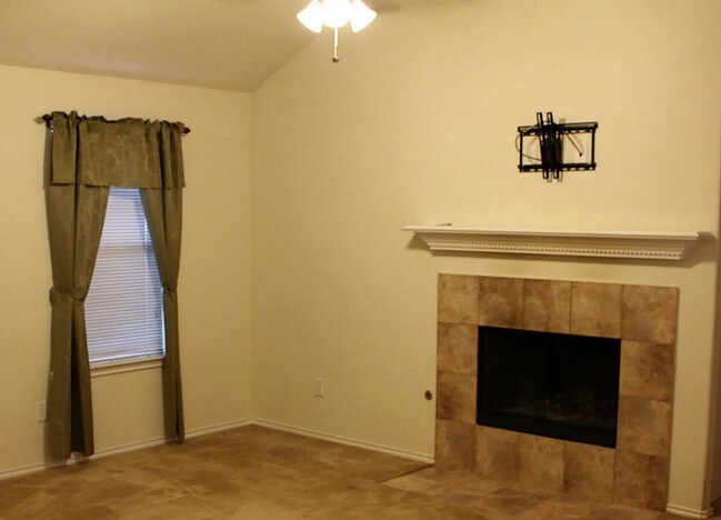 Building Photo - 17210 Falcons Nest Landing Dr
