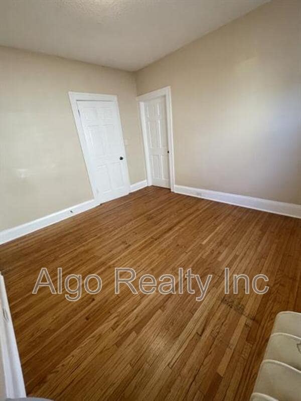 Building Photo - 1415 N Logan Ave