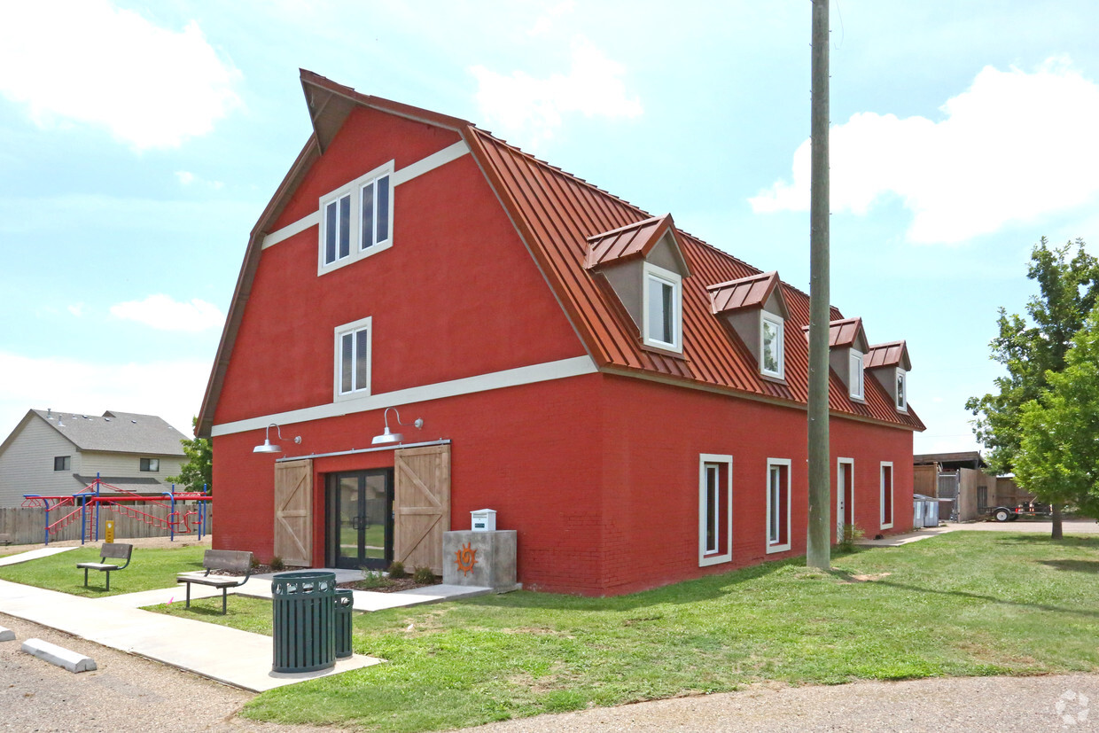 Leasing Office - Alta Terra