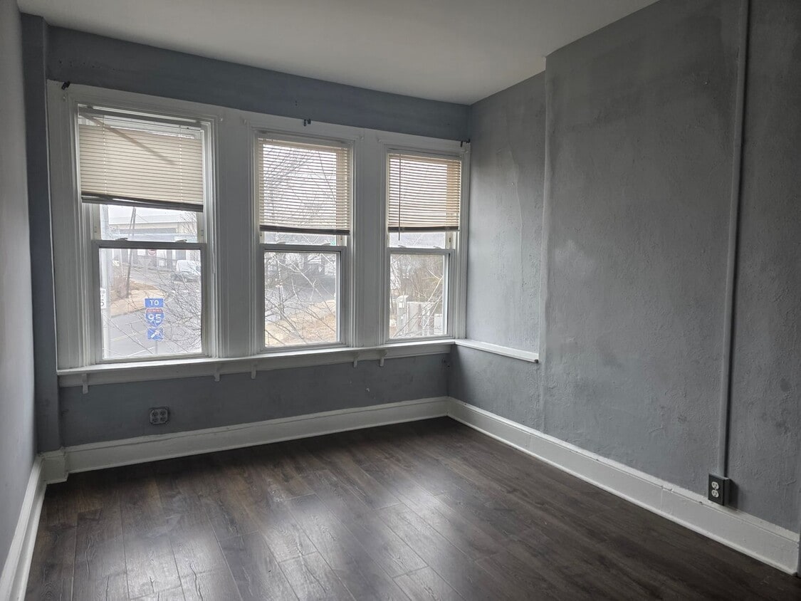 Building Photo - 211 Maryland Ave