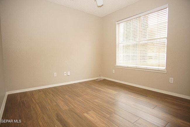 Foto del edificio - 3696 Prairie Rose St