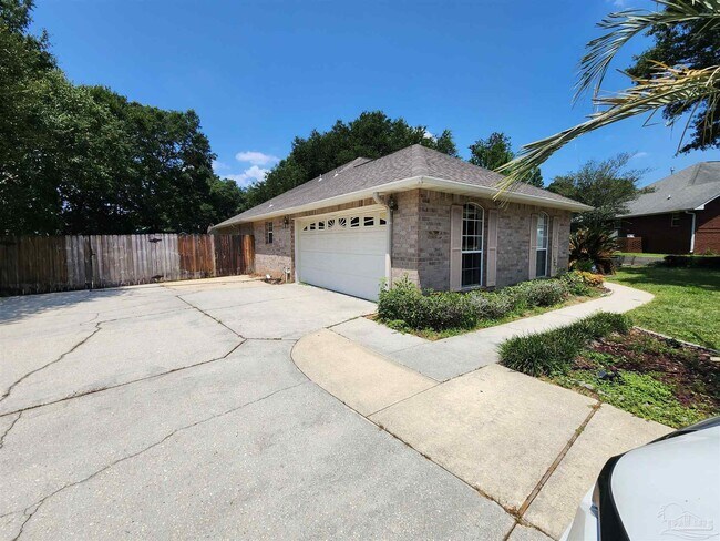 Building Photo - 4219 Spindlewick Dr