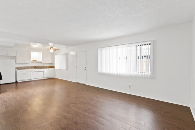 Building Photo - 768 Gaviota Ave.