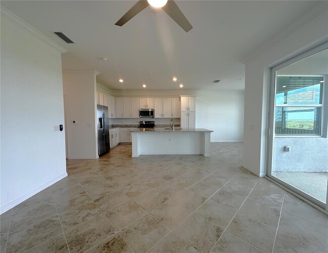 Building Photo - 14051 Heritage Landing Blvd
