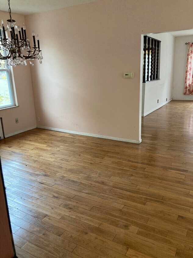 Foto del edificio - 2414 E 29th St