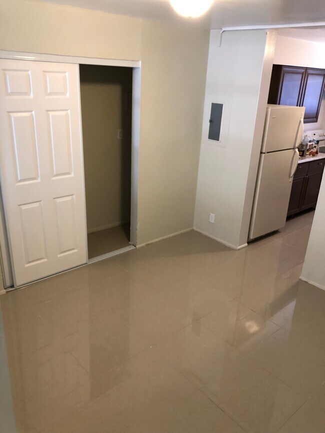 Foto del edificio - 939 Magnolia Dr