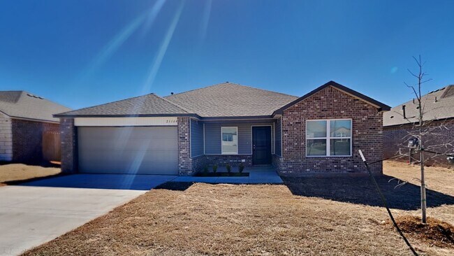 Building Photo - Welcome to Spacious 4-bedroom, 2-bathroom Home in Harrah!