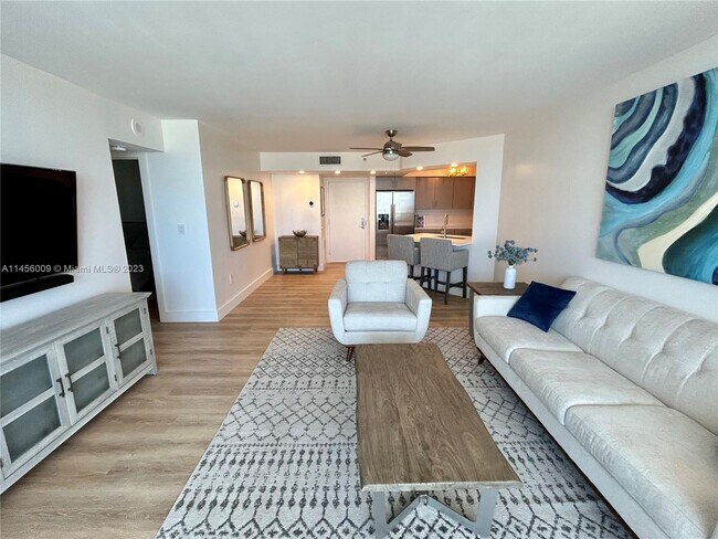 Foto del edificio - 1800 Sunset Harbour Dr