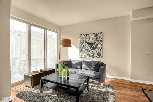Foto del edificio - 3 br, 2.5 bath Townhome - 4267 213TH PL SE