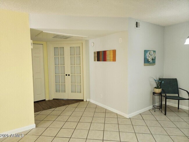 Foto del edificio - 16402 N 31st St