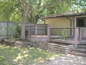 Building Photo - 1001 Whitehall Dr