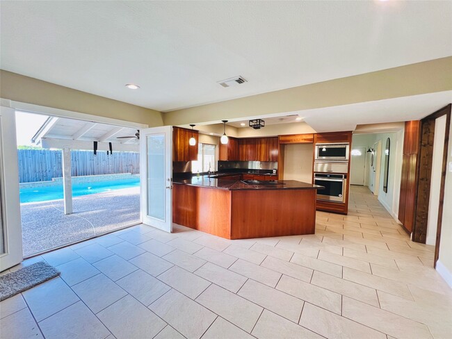 Foto del edificio - 2602 Killdeer Ln