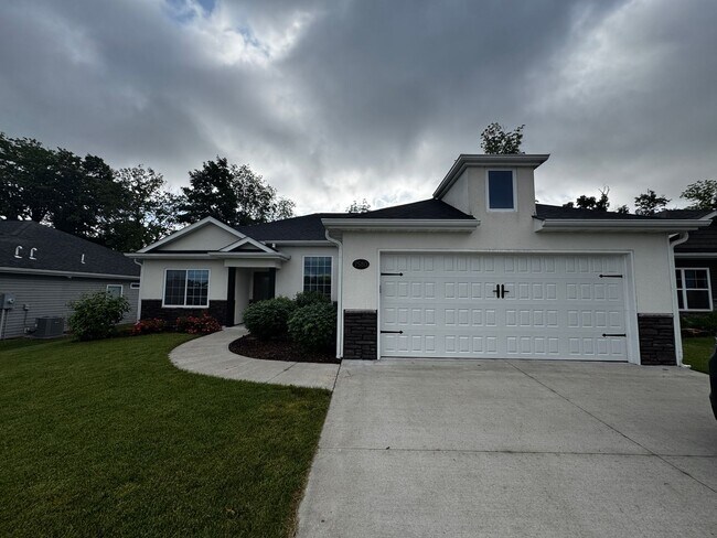 Foto del edificio - Single Family Home - Available For Rent!