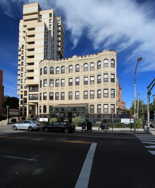 Foto del edificio - 77 Hancock St