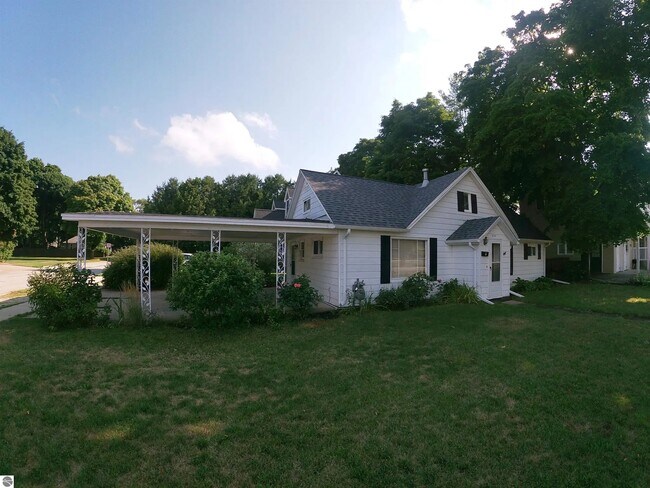 Foto del edificio - 620 E Gaylord St