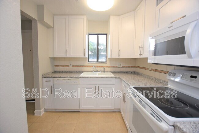 Foto del edificio - 1836 N Crystal Lake Dr