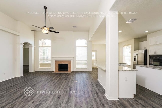 Building Photo - 12802 Magnolia Leaf St