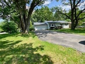 Building Photo - 183 S Alling Rd