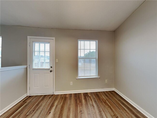 Foto del edificio - 789 Pine Shoals Ct