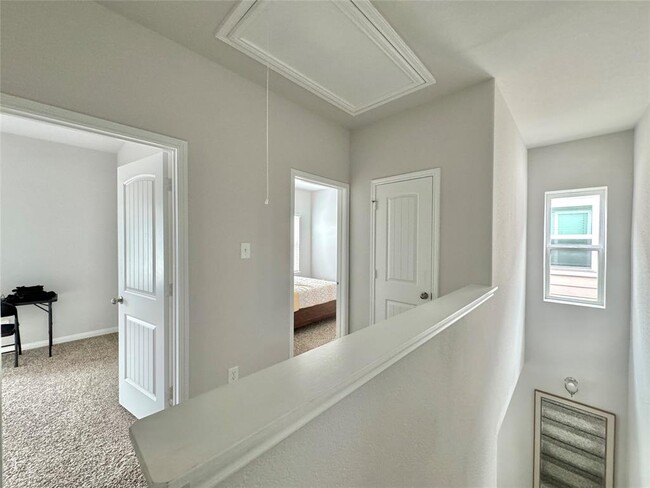 Building Photo - 24811 Landolfi Dr