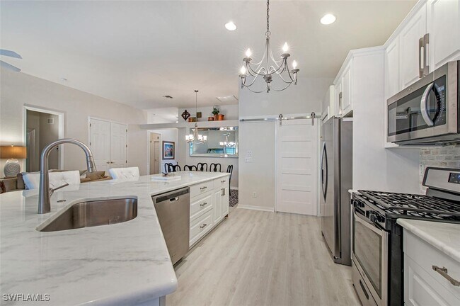 Foto del edificio - 17819 Modena Rd