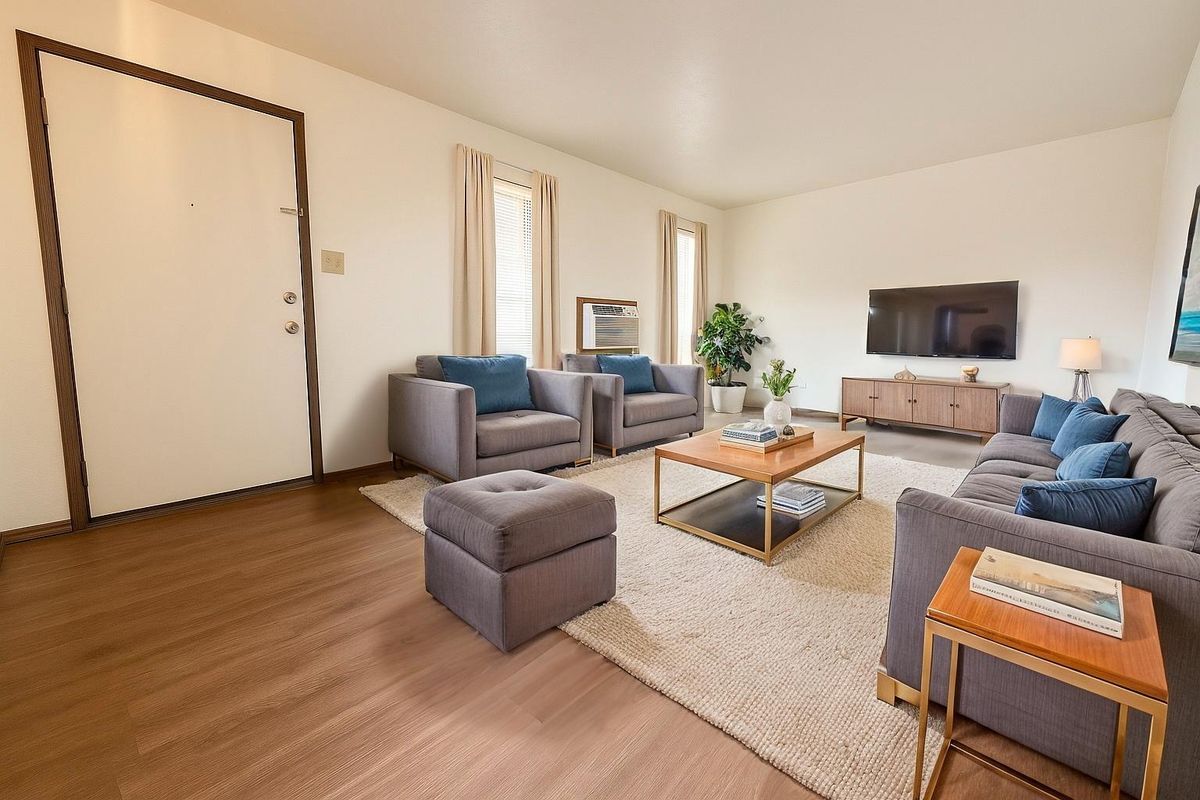 Foto principal - 8109 NW Gray Warr Ave